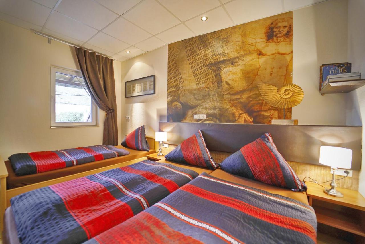 Land-Hotel Zum Schwan, Garni Weilerswist-Metternich, 3 E-Ladestationen, Naehe Phantasialand, Palmenparadies Euskirchen エクステリア 写真